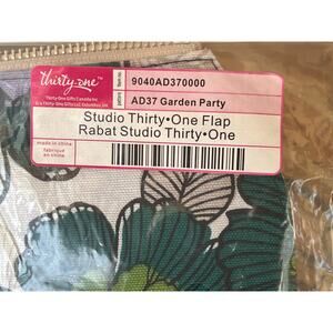 Thirty One 31 Bags Studio One Flap AD37 Garden Party Green Blue Flowers  NEW